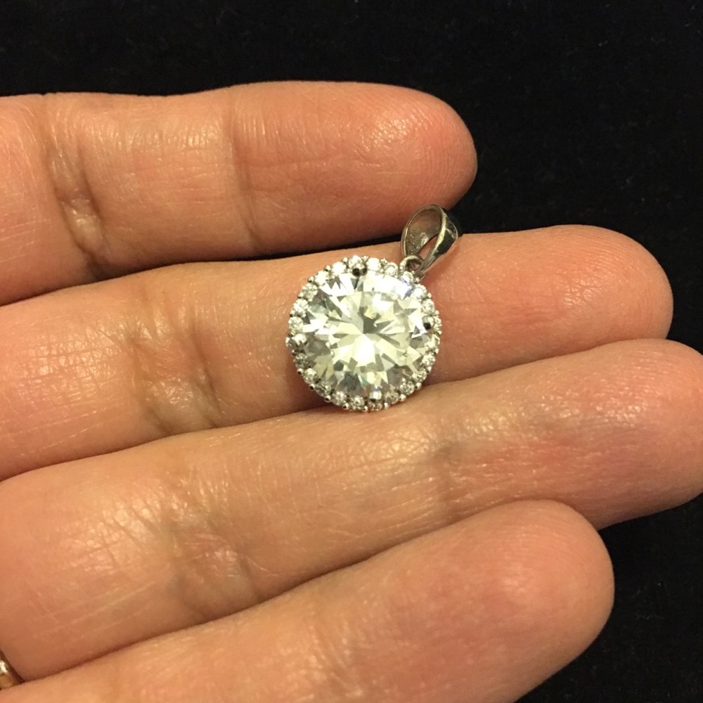 Pendant - Picture 3 of 3